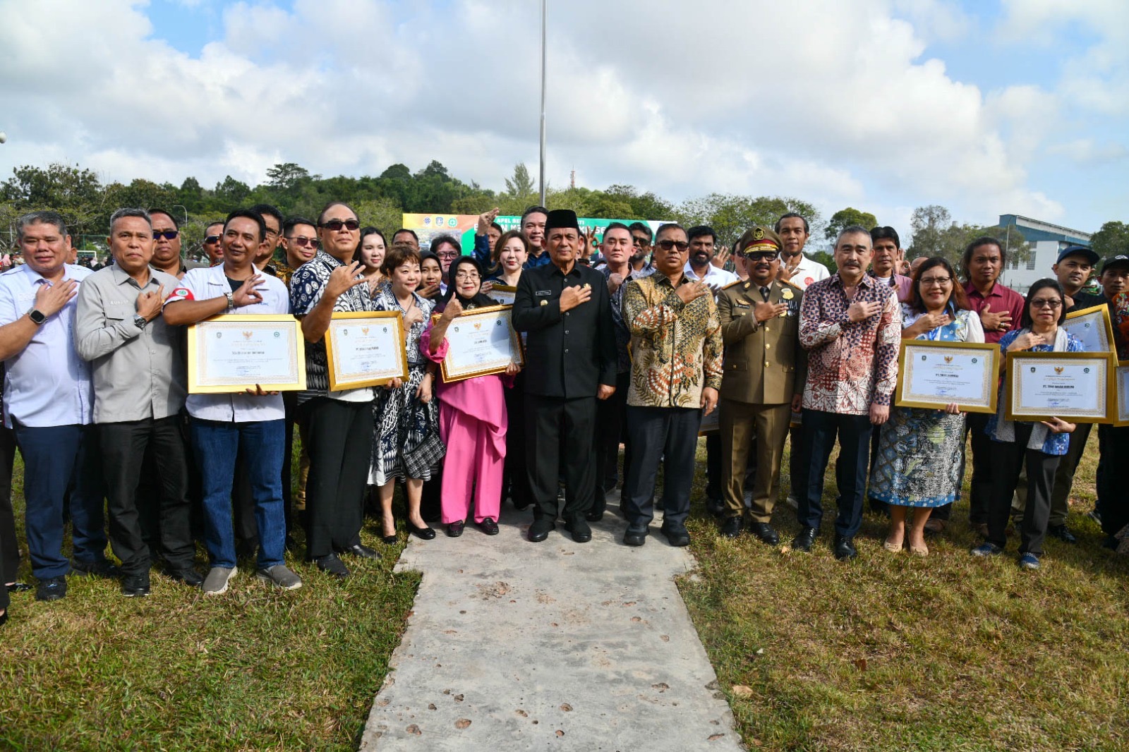 Pemprov Kepri Gelar Apel Peringatan Bulan K3 Nasional ke-56 di Batam