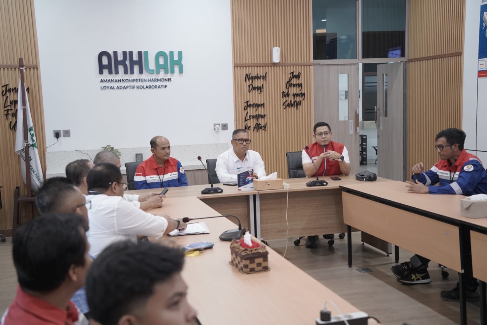 Wagub Nyanyang Tinjau Pertamina Patra Niaga dan Pertamina Gas di Kabil, Pastikan Distribusi Energi Aman