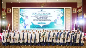 Dewi Ansar Lantik Pengurus BKMT Kota Tanjungpinang Periode 2023-2028