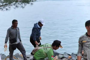 Gubernur Ansar Tempatkan 50 Tong Sampah di Kawasan Gurindam 12, Ingatkan Warga Jaga Kebersihan