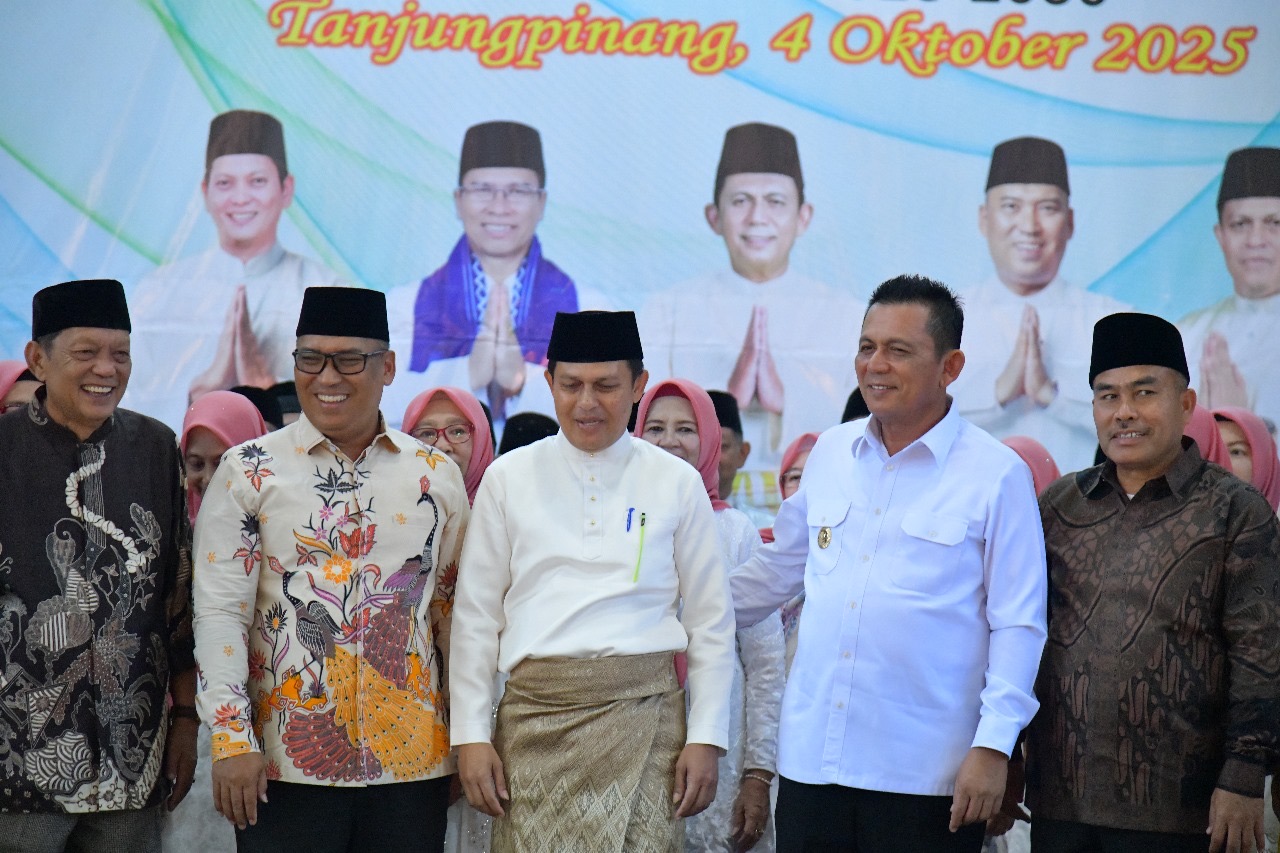 Gubernur Ansar Kukuhkan Azwandi Sebagai Ketua DPP-K3A Kepri Periode 2025-2030