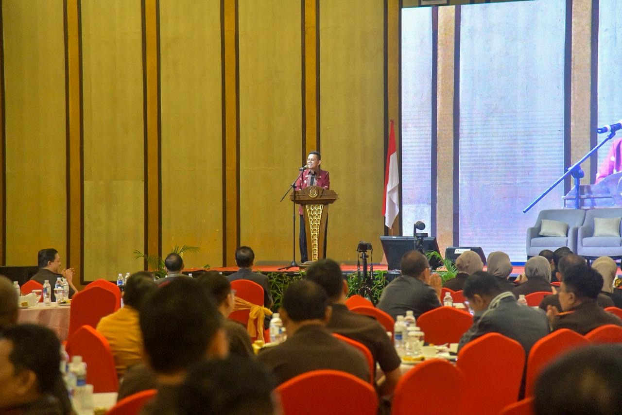 Ansar Tekankan Sinergi Penegakan Hukum dalam Bimtek KUHAP Baru untuk Percepatan Pembangunan Kepri