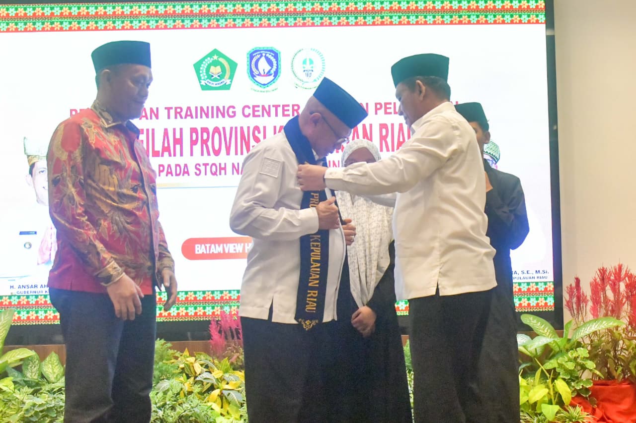 Gubernur Ansar Lepas Kafilah STQH Kepri ke Ajang Nasional di Kendari