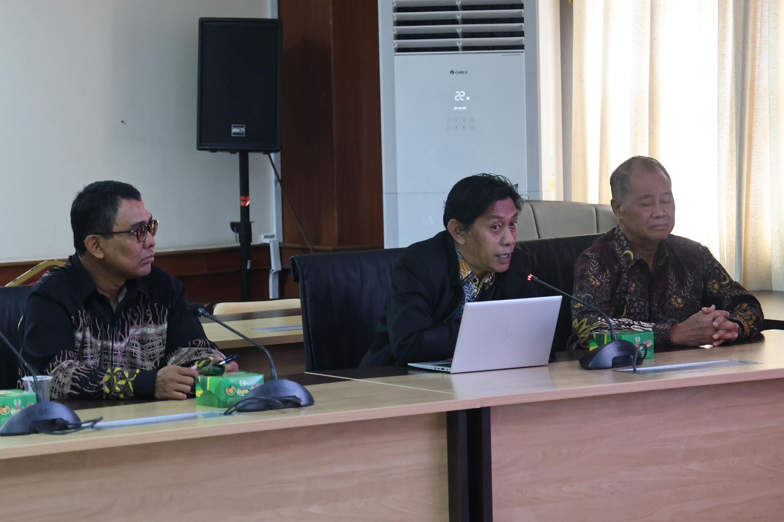 Gubernur Ansar Tegaskan Komitmen Kepri Kembali Raih Predikat Provinsi Informatif