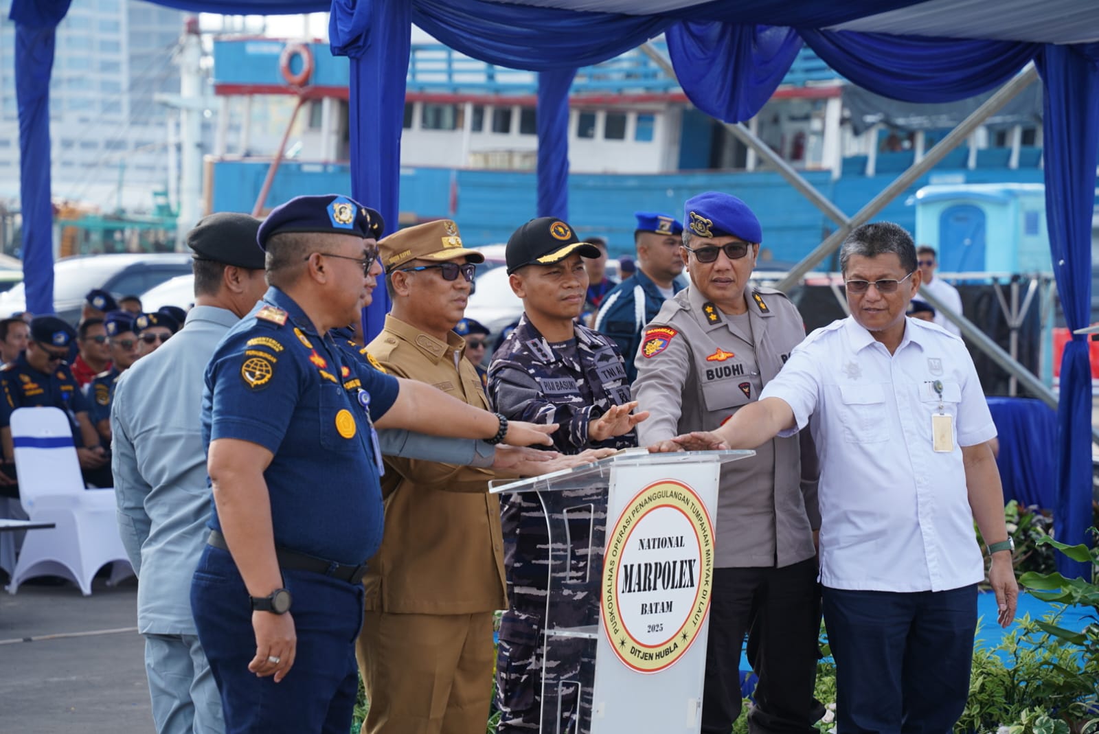 Wagub Nyanyang Pimpin Apel Gelar Pasukan National Marpolex 2025
