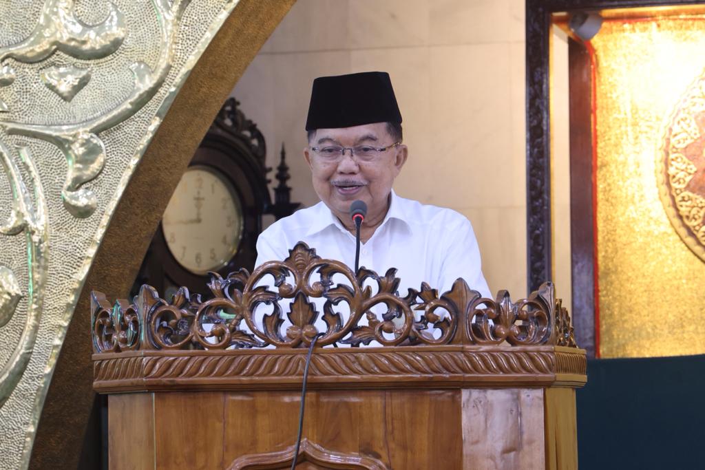 Ketua DMI Jusuf Kalla Ajak Makmurkan Masjid