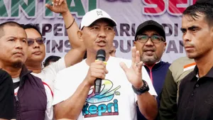 Pemprov Kepri Sampaikan Permintaan Maaf, Peserta Jalan Santai Membludak Pembagian Doorprize Terpaksa Ditunda