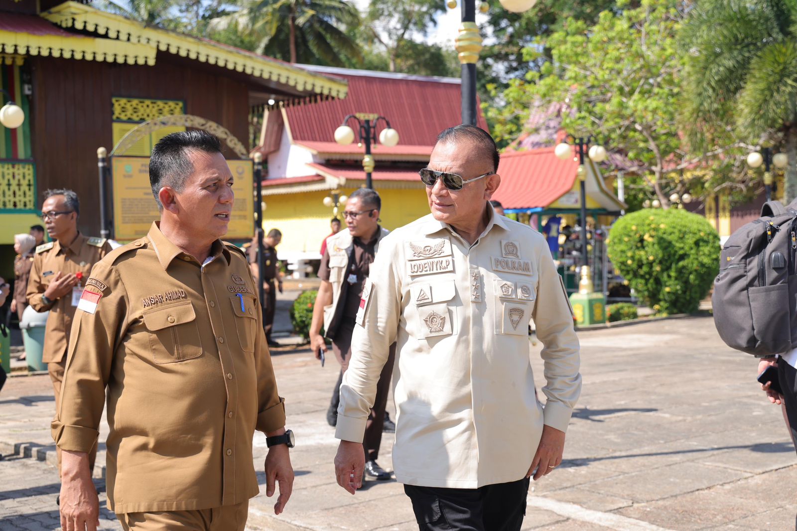 Gubernur Ansar Dampingi Wamenko Polhukam dan Plt. Wakil Jaksa Agung RI Kunjungi Pulau Penyengat