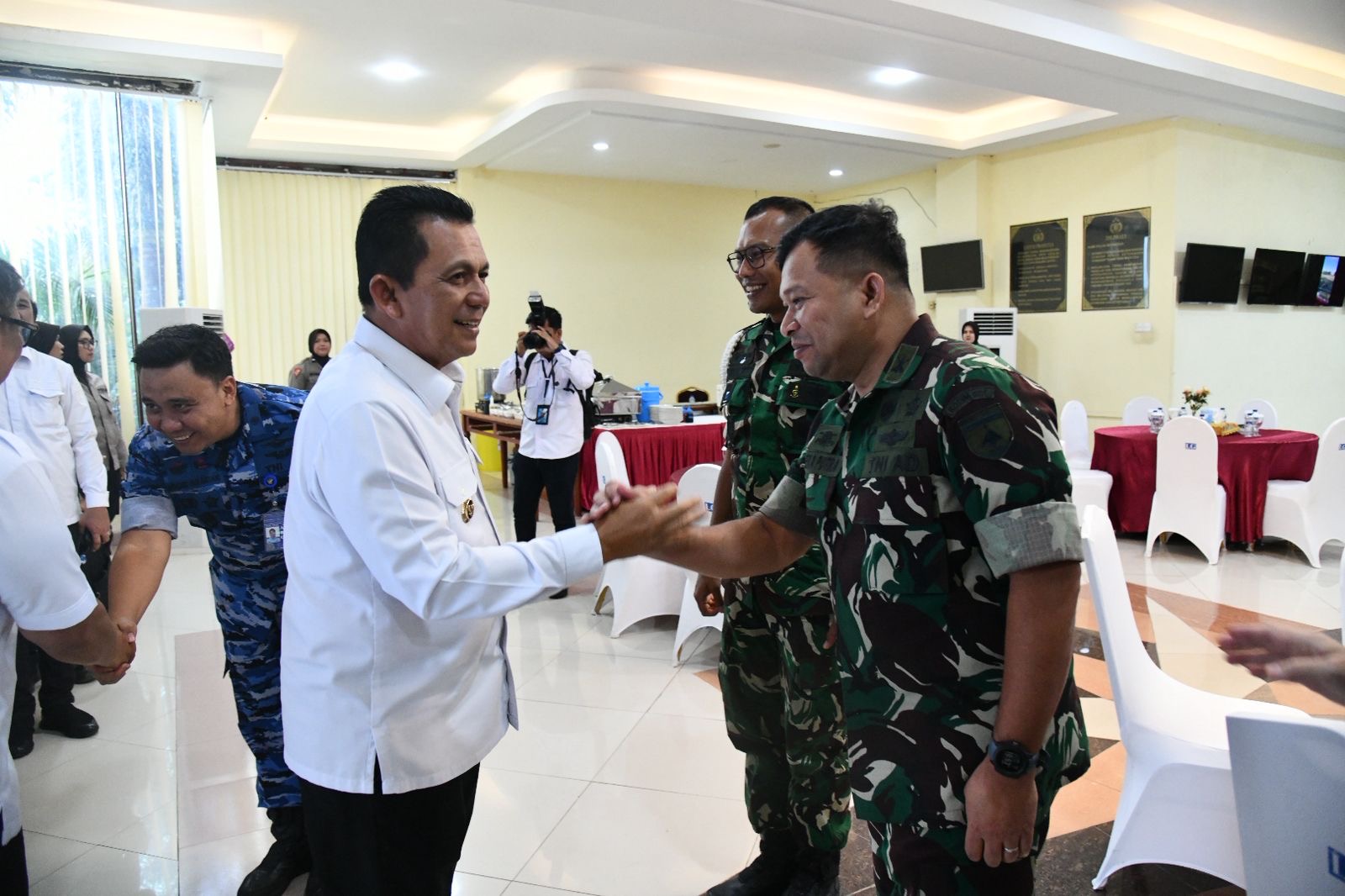 Gelar Safari Natal 2025, Gubernur Ansar dan Forkopimda Kepri Pastikan Ibadah Misa Berjalan Aman dan Lancar