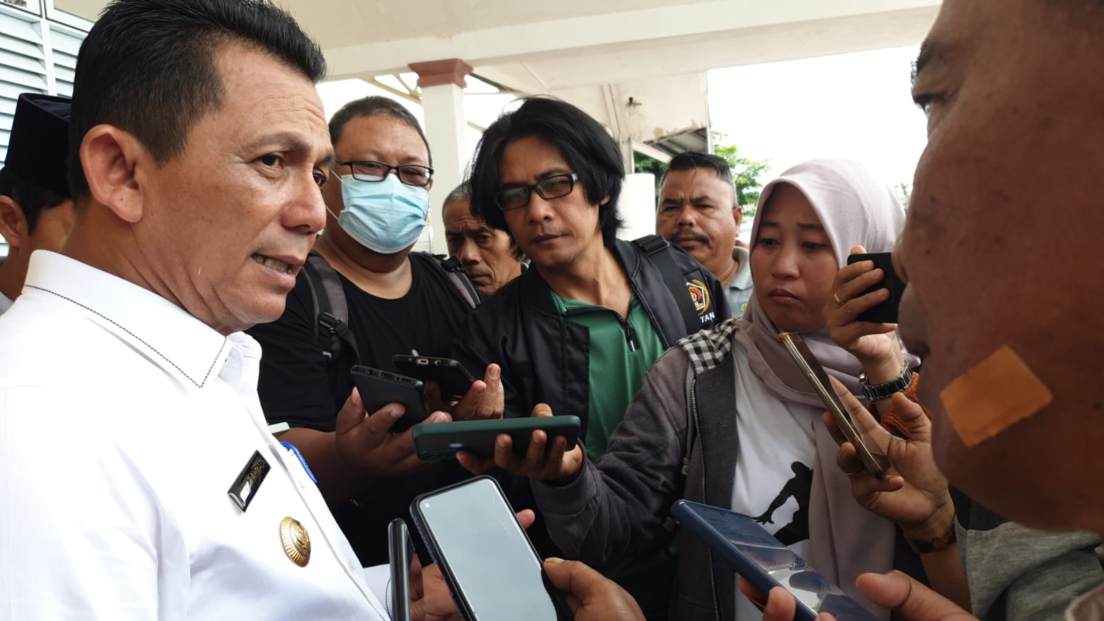 Awas! Waspada Penipuan Melalui WA, Oknum Mengaku Sebagai Gubernur Ansar Ahmad
