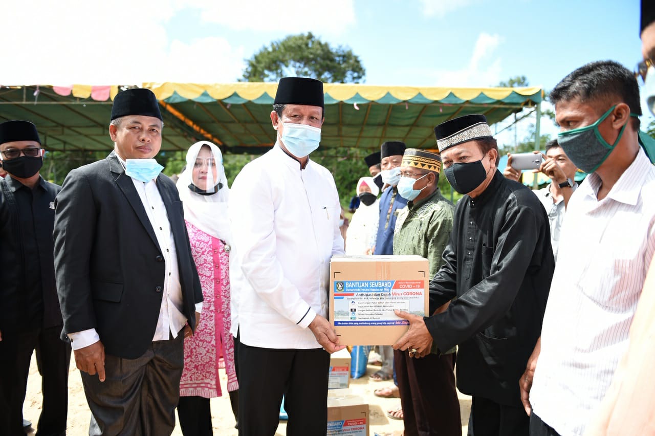 Isdianto Dukung Pengembangan Pesantren di Lingga