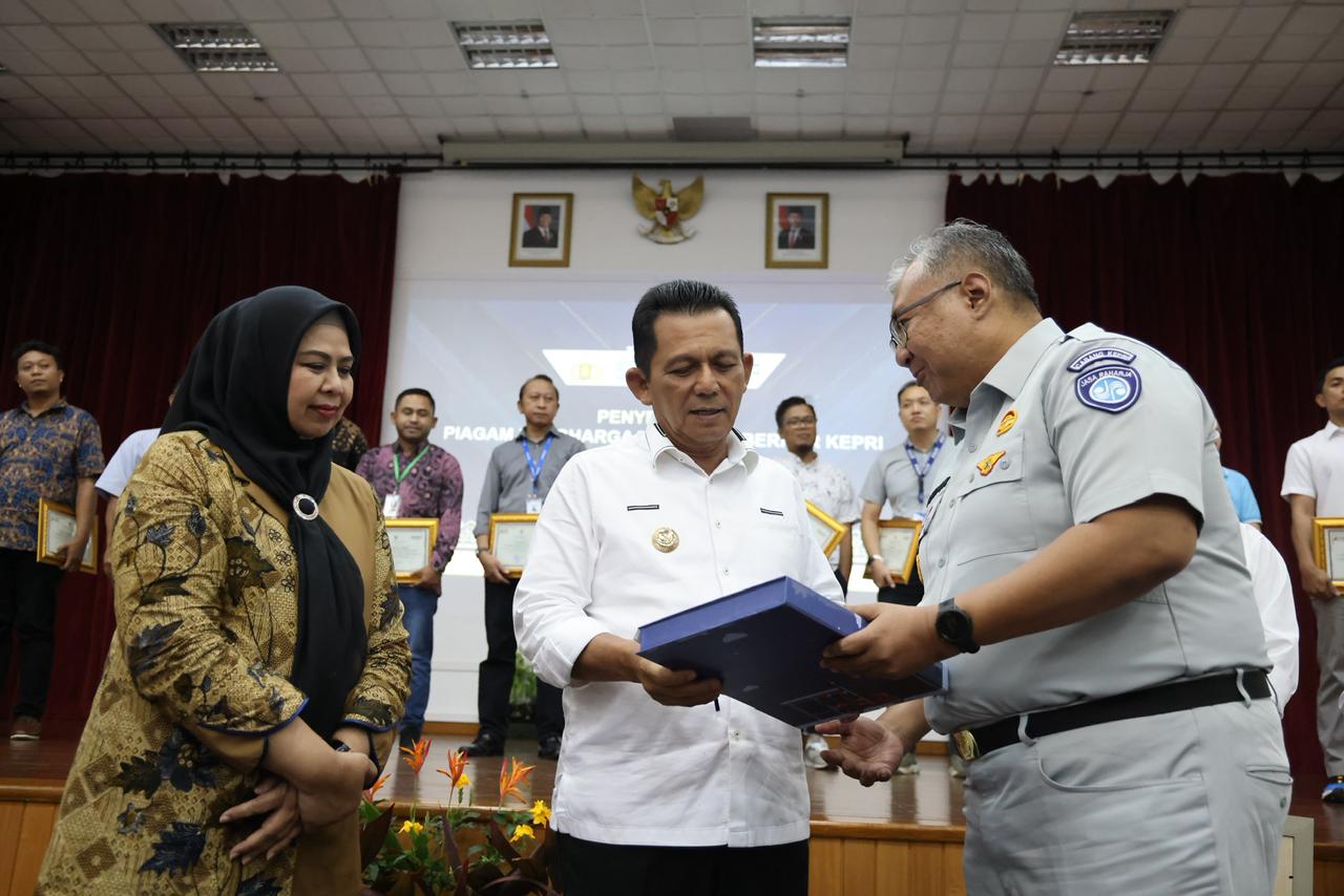 Gubernur Ansar Apresiasi Gerakan “Tanjak Lobam” sebagai Inovasi Bapenda Kepri Dorong Kemandirian Fiskal Daerah