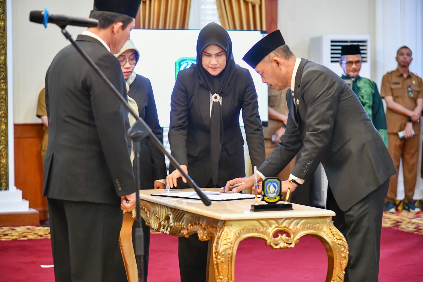 Gubernur Ansar Lantik Adi Prihantara sebagai Pejabat Fungsional Ahli Utama Sekaligus Plh. SekdaKepri