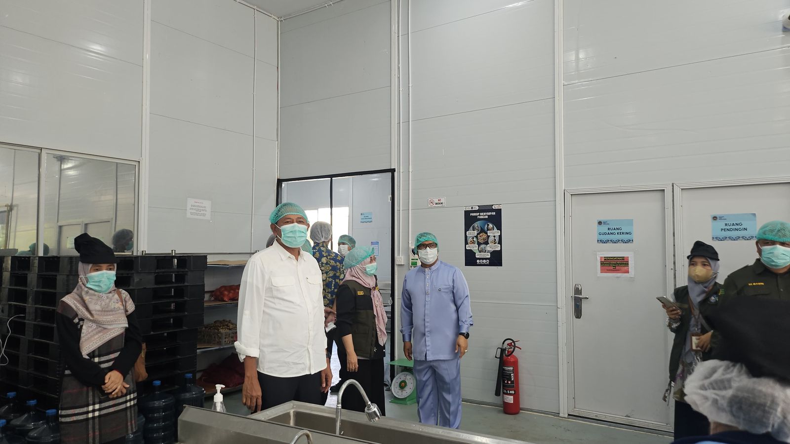 Pengawasan Program MBG, Wagub Nyanyang Tinjau SPPG di Batam