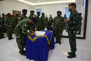 Membangun Zona Integritas SATROL LANTAMAL IV Tanda Tangan Fakta Integritas