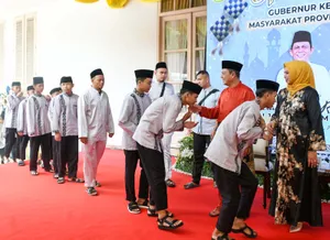 Masyarakat Menyerbu Gedung Daerah, Hadiri  Open Hause Gubernur Ansar di Hari ke-2 Lebaran
