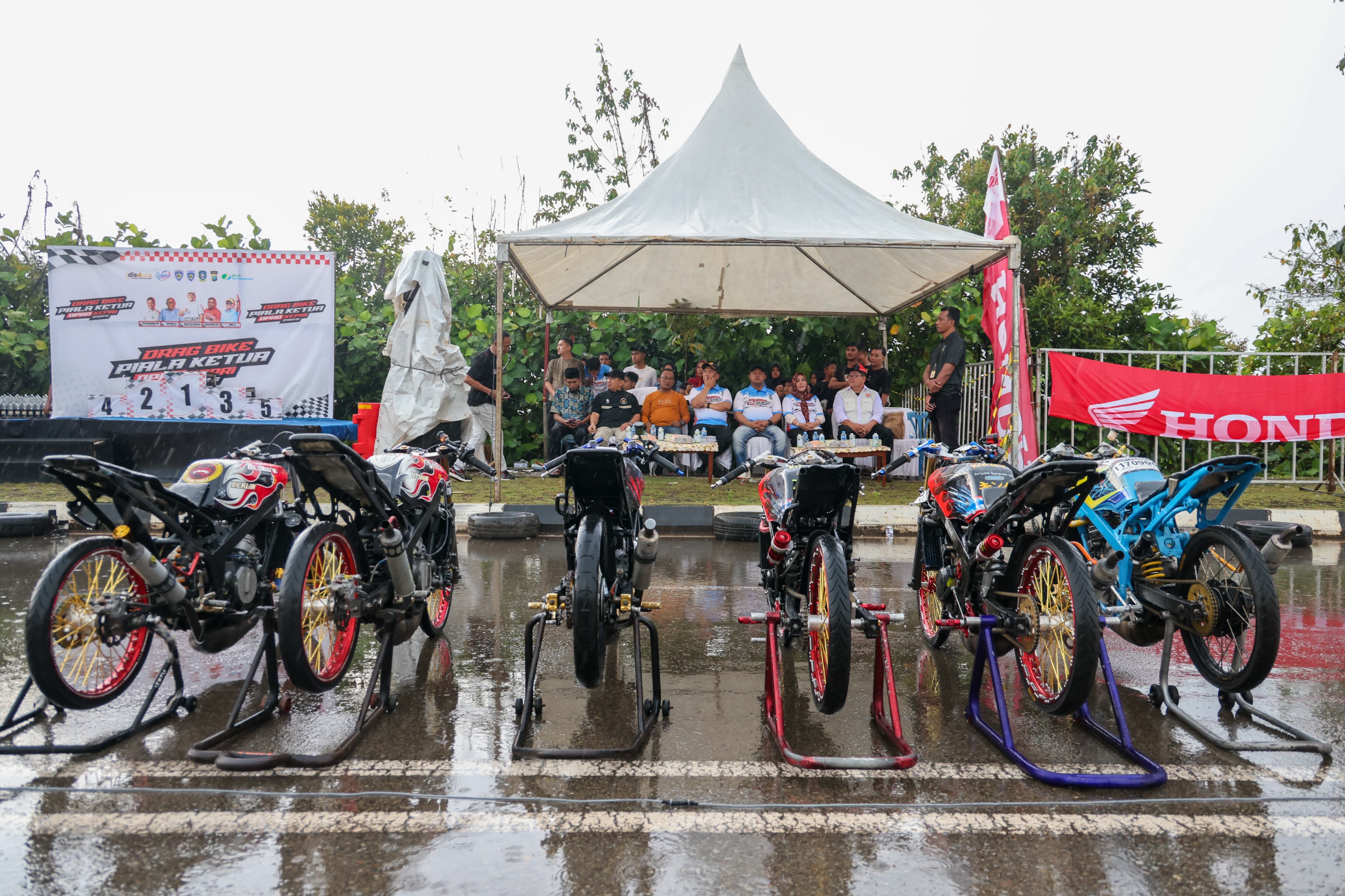 Wagub Nyanyang Hadiri Pembukaan Drag Bike Piala Ketua DPRD Kepri 2025