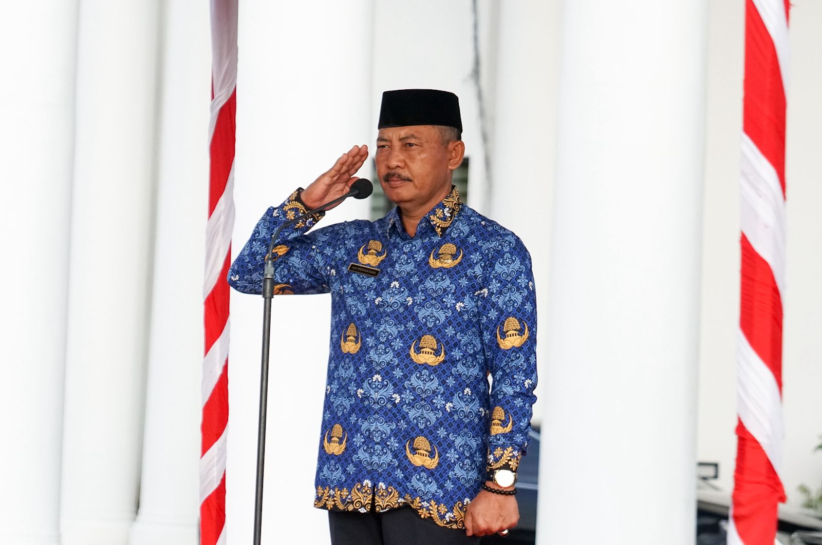 Sekdaprov Kepri Pimpin  Upacara Peringatan  HUT RI Ke 80, Momentum Semangat Berjuang Majukan Bangsa