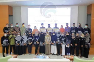 Diskominfo Kepri Berikan Anugerah Diseminasi Informasi