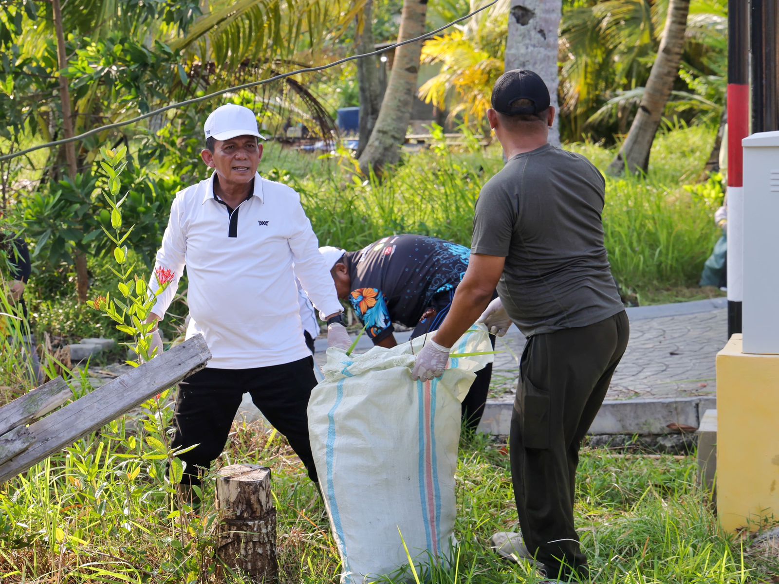 Semangat Goro dari Dompak di Hari Kamis