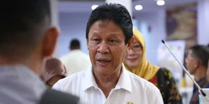 Isdianto Himbau Masyarakat Waspada Cuaca Buruk