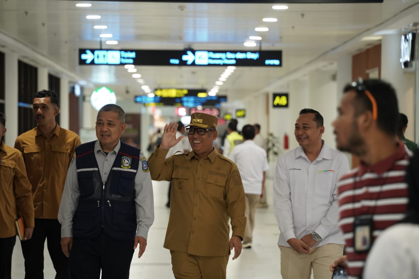 Pastikan Pelayanan Transportasi Optimal, Wagub Nyanyang Sidak Pelabuhan dan Bandara di Batam