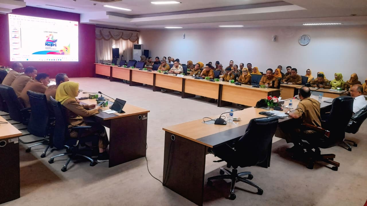Sekdaprov Kepri Pimpin Rapat Persiapan Hari Jadi Kepri ke-23