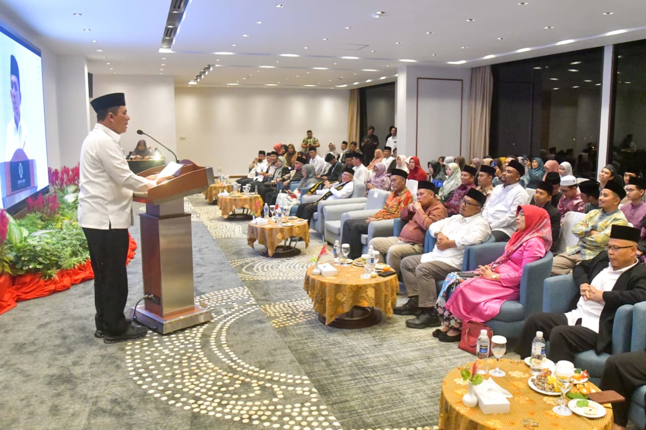 Gubernur Ansar Lepas Kafilah STQH Kepri: TC Jadi Modal Penting Raih Prestasi di Kendari