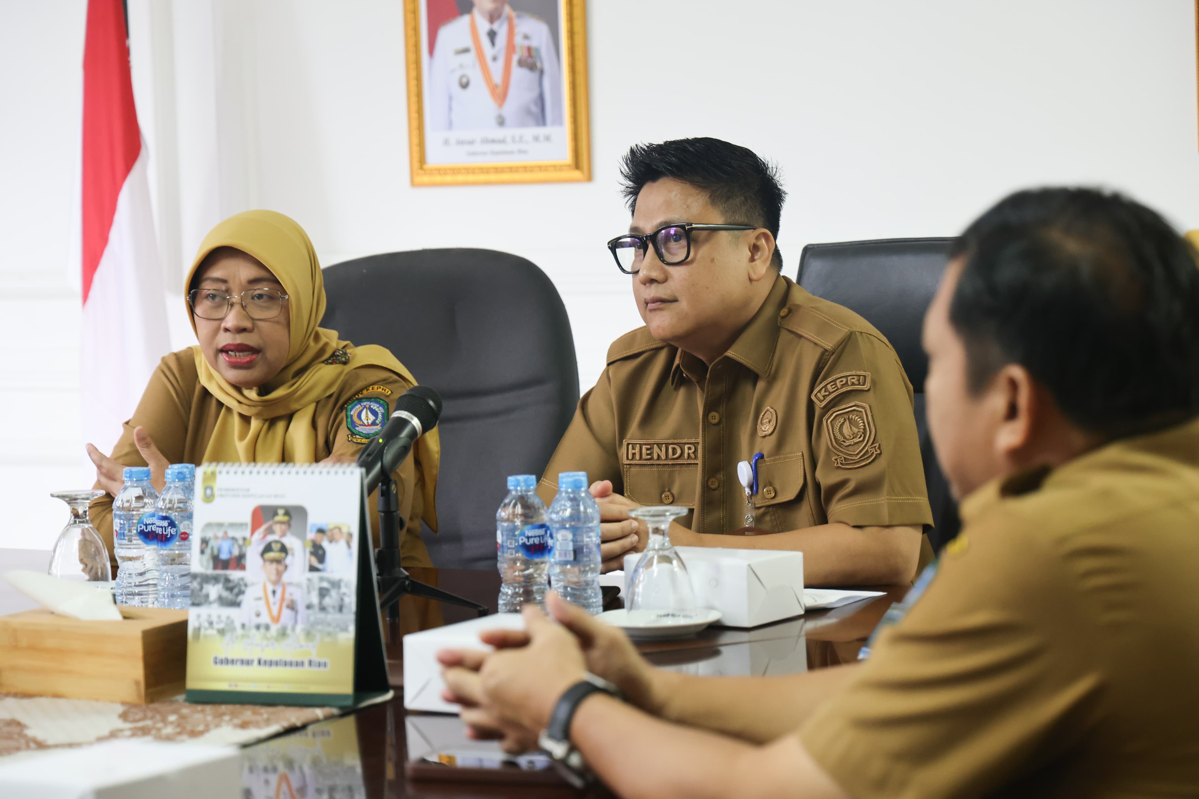 Dorong Transparansi Anggaran, Diskominfo Kepri Serahkan Rekomendasi Integrasi TTE SIPANGKAS ke BKAD