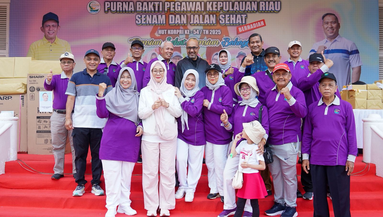 Pj. Sekdaprov Luki Hadiri Senam dan Jalan Sehat HUT KORPRI 2025, Tekankan Semangat Kebersamaan ASN