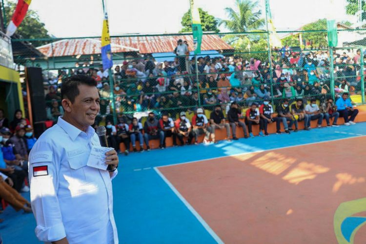 Gubernur Ansar Tutup Turnamen Volly Amelia Cup VI 2021