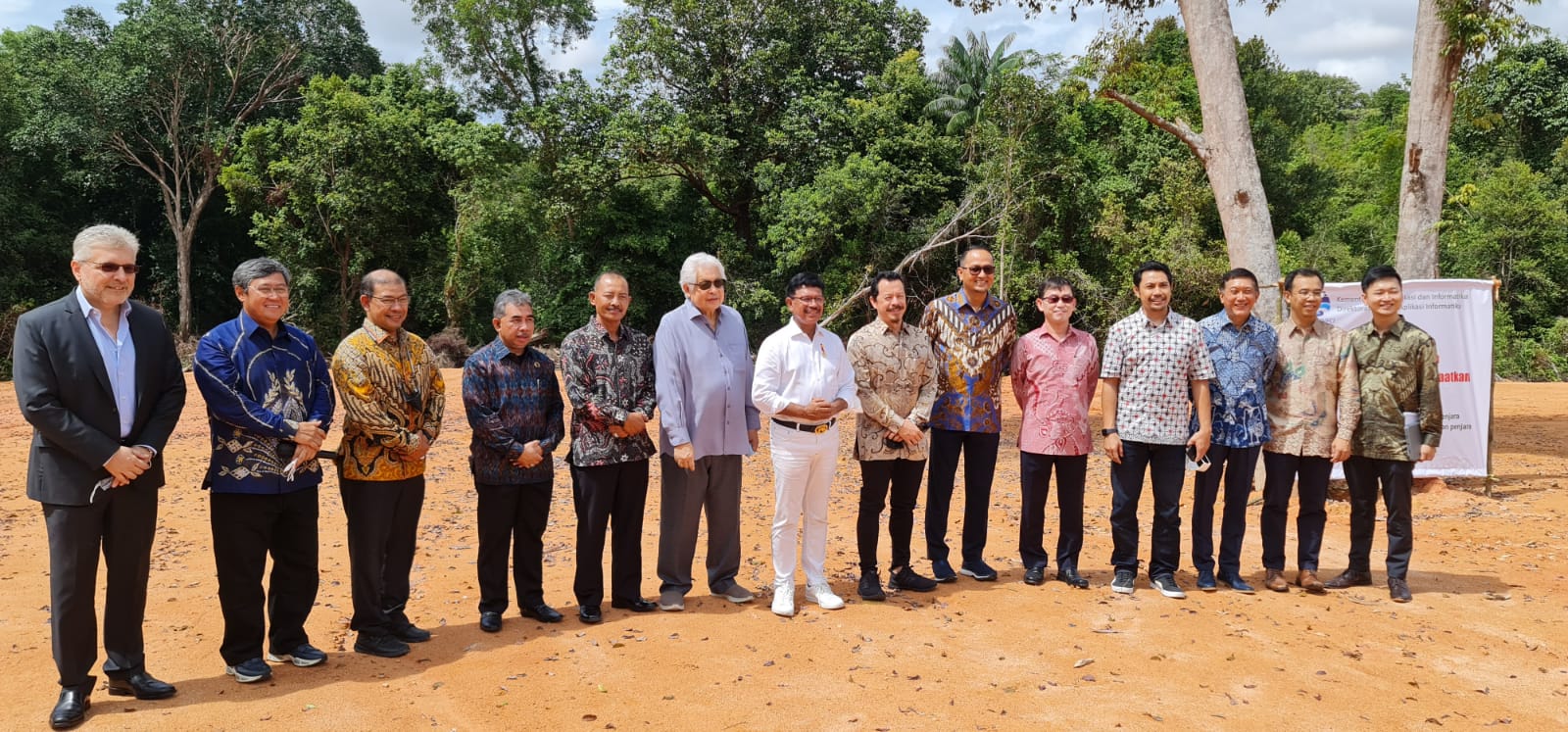 Pusat Data Nasional  Segera  Dibangun di Batam, Pemprov Kepri Siap Memfasilitasi