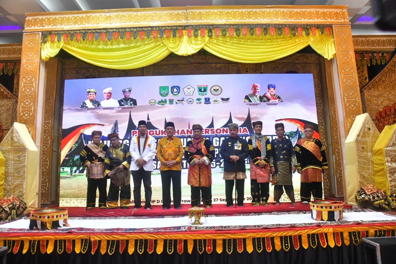 Hadiri Pelantikan KBRG, Gubernur Ansar Ajak Perantau Minang Bersama Membangun Kepri