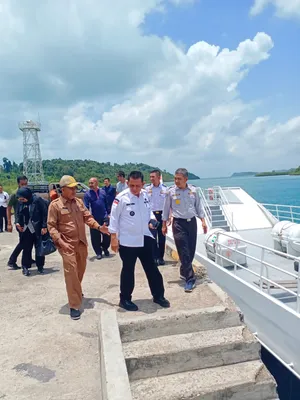 Bersama Forkopimda Gubernur Ansar Jajal Kapal Lintas Kepri Rute Sei Tenam -Tanjungpinang