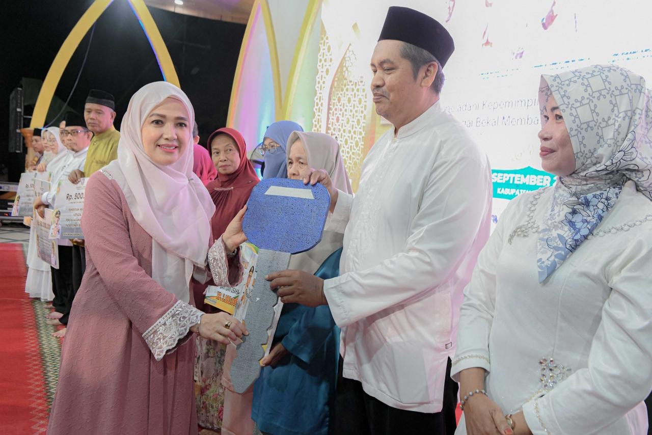 Gubernur Ansar Ajak Masyarakat Karimun Teladani Akhlak Rasulullah dalam Tabligh Akbar Peringatan Maulid Nabi