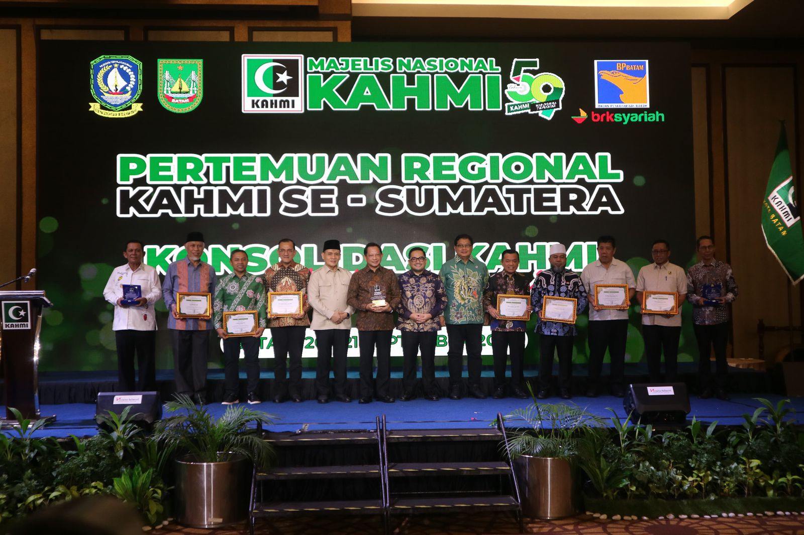 Gubernur Ansar Hadiri Pertemuan Regional Kahmi se-Sumatera di Batam