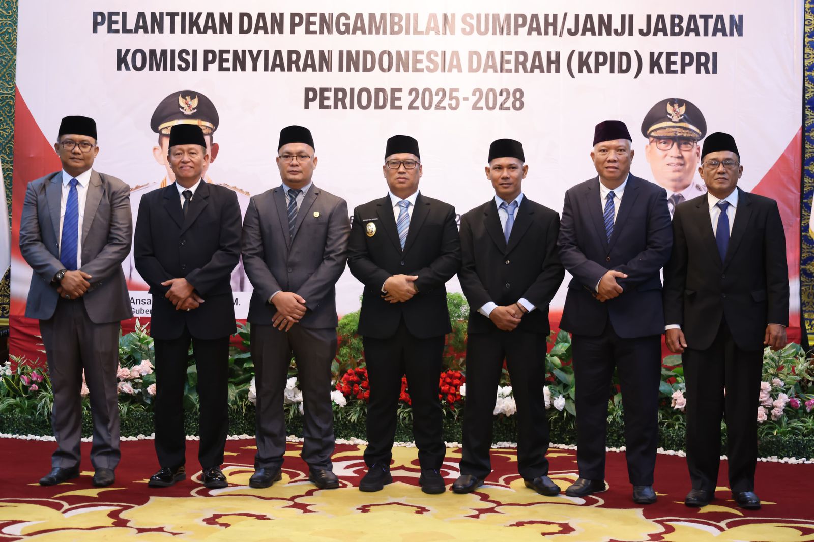 Wagub Nyanyang Lantik Anggota KPID Kepri Periode 2025–2028