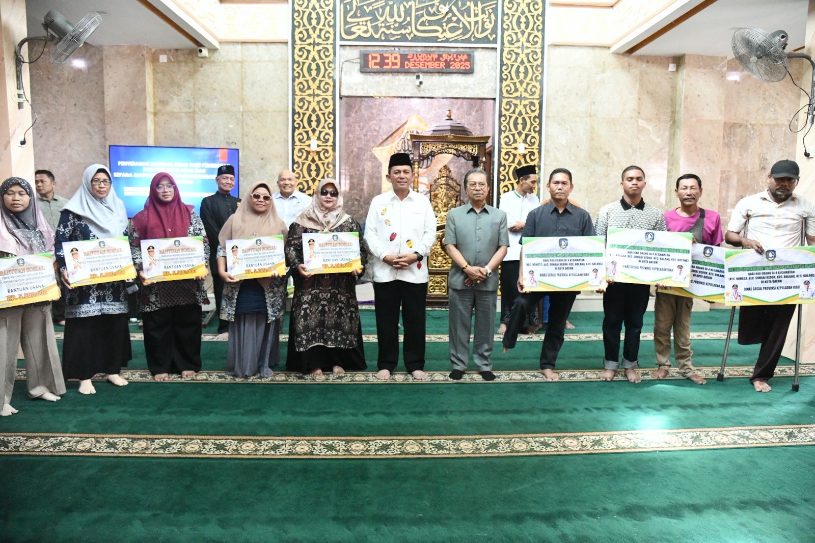 Gubernur Ansar: Pemerintah Bayarkan BPJS Ketenagakerjaan untuk 42 Ribu Nelayan dan Petani