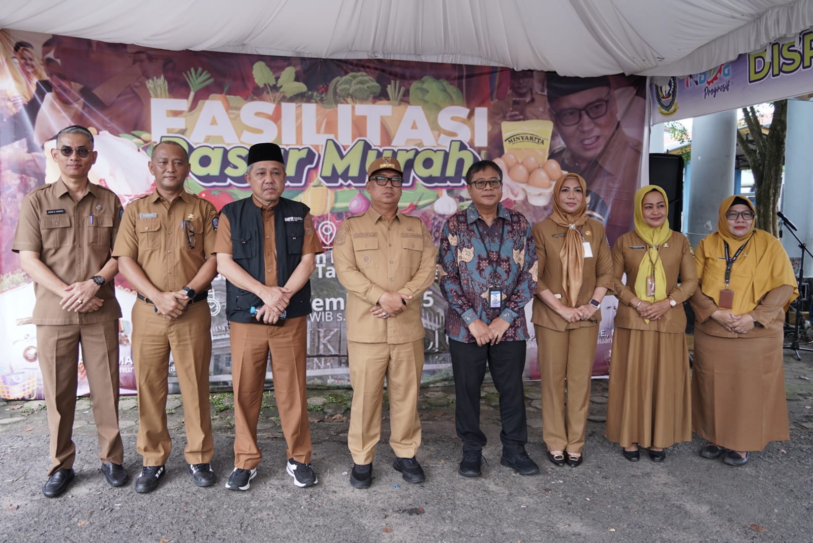 Wagub Nyanyang Buka Bazar Pangan Murah
Jaga Stabilitas Harga Bahan Pokok Jelang Nataru