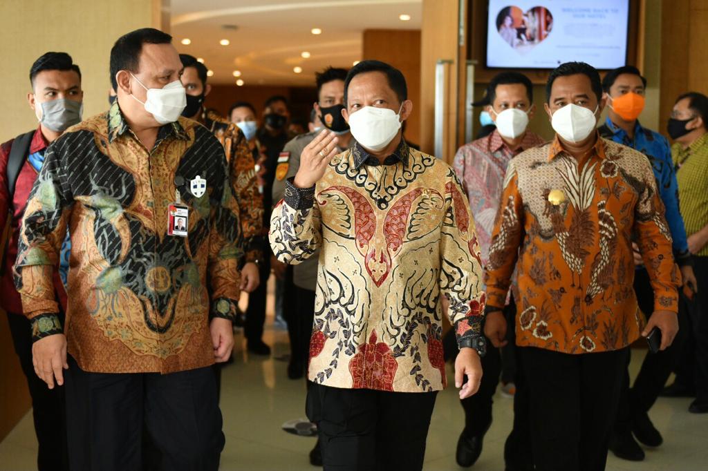 Jadikan Pilkada Momentum Memilih Pemimpin yang Mampu Menangani Covid-19 Beserta Dampak Sosial-Ekonominya