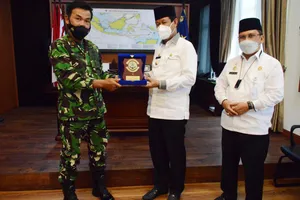 Gubernur Provinsi Kepri Pamitan Kepada DANLANTAMAL IV Tanjungpinang