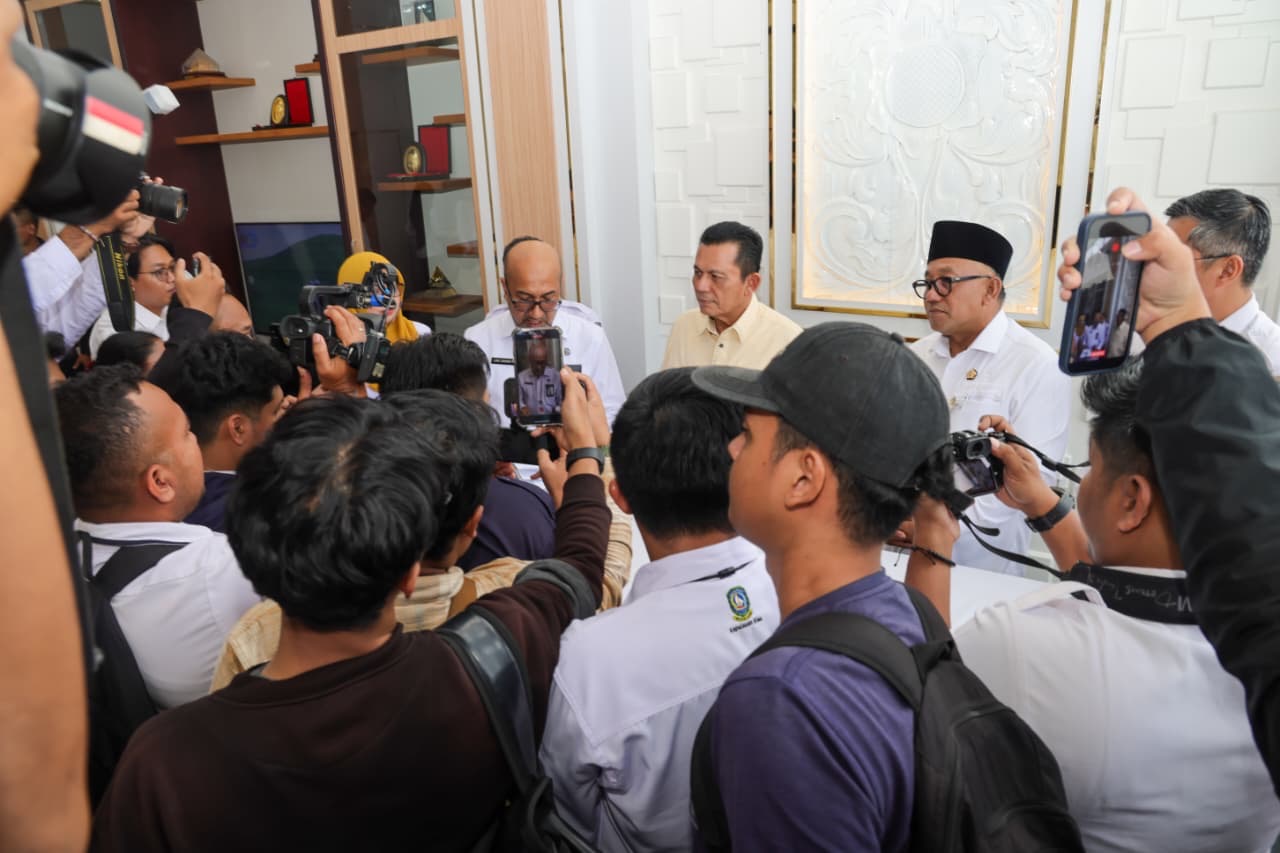 Pemprov Kepri Serahkan Hibah Aset ke Pemko Tanjungpinang