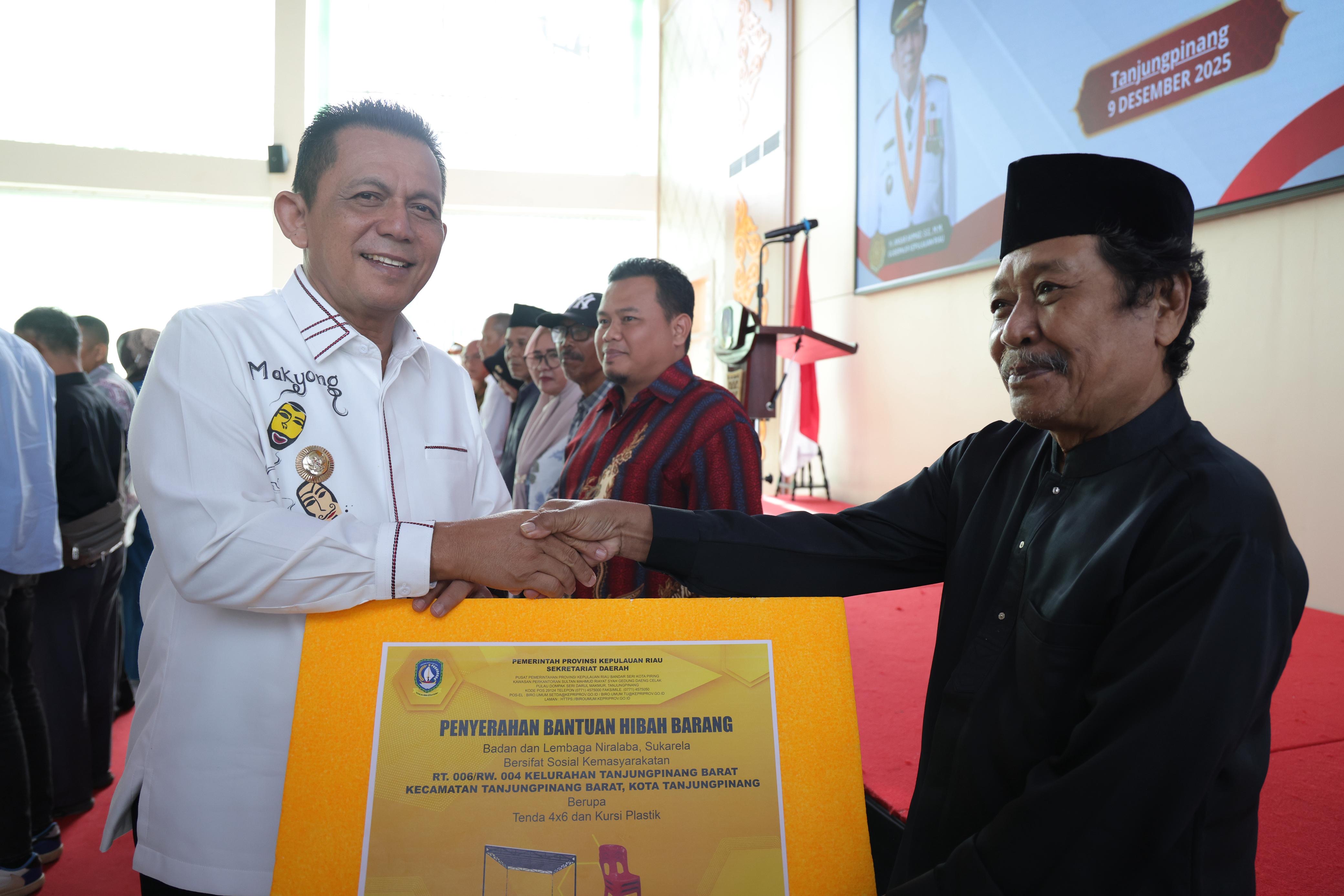 Pemprov Kepri Salurkan 21 Bantuan Hibah untuk Masyarakat, Organisasi dan Rumah Ibadah di Tanjungpinang