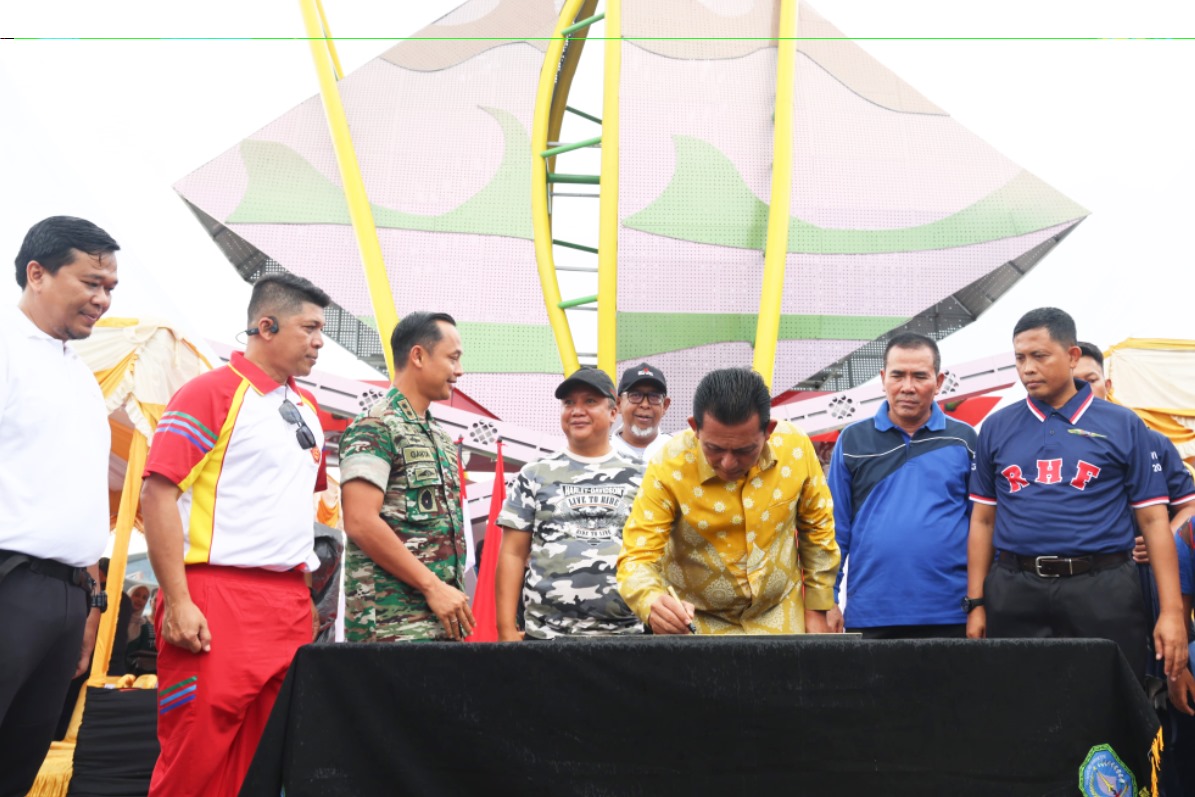 Gubernur Ansar Resmikan Penataan Kawasan Bandara RHF, Jadi Ikon Pintu Masuk Ibukota Provinsi