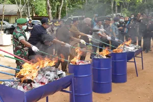 KPPBC Tanjungpinang Musnahkan Barang Tegahan
