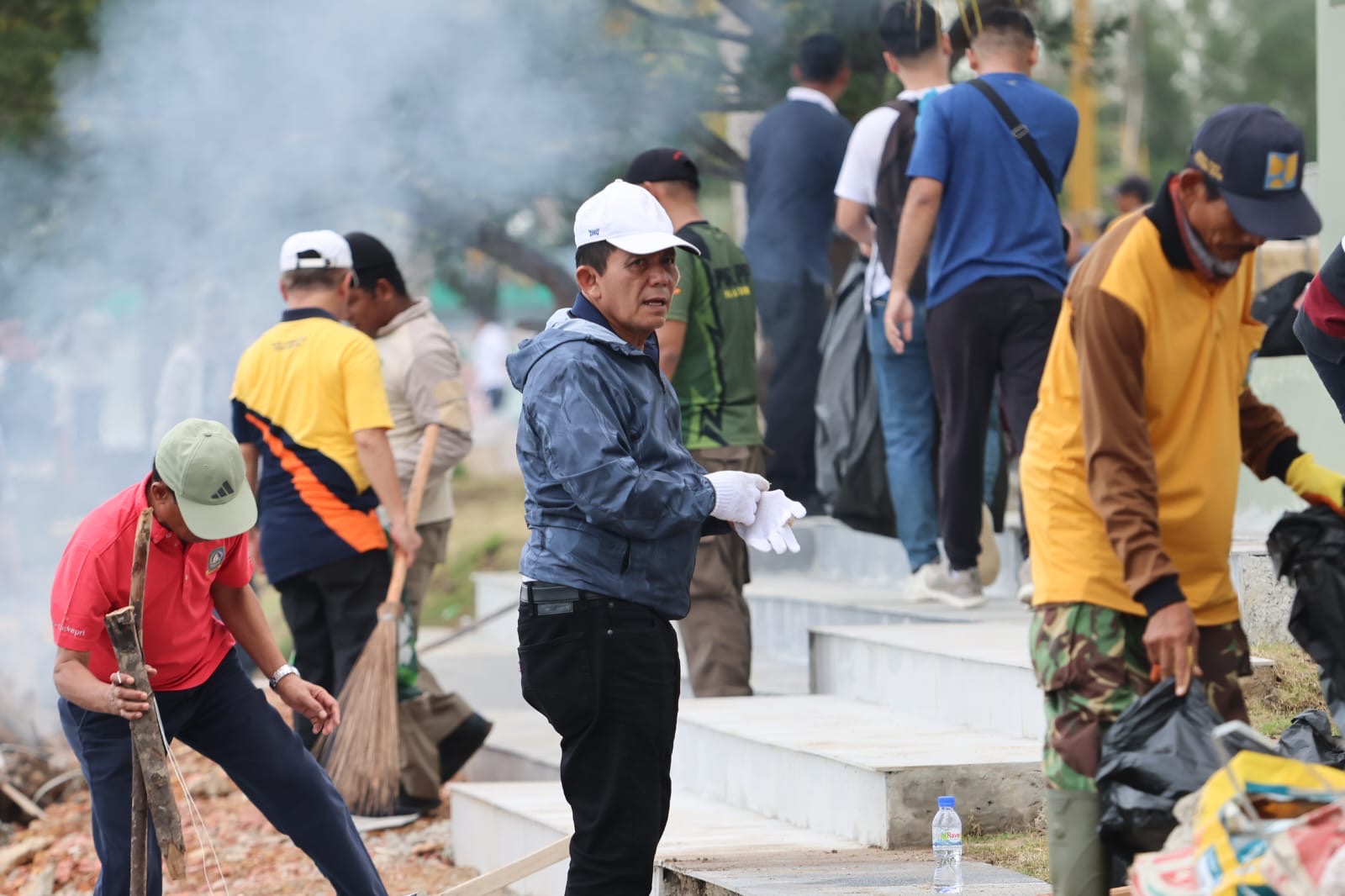Gubernur Ansar Pimpin Goro di Kawasan Gurindam XII, Ajak Jaga Kebersihan Tepi Laut Tanjungpinang
