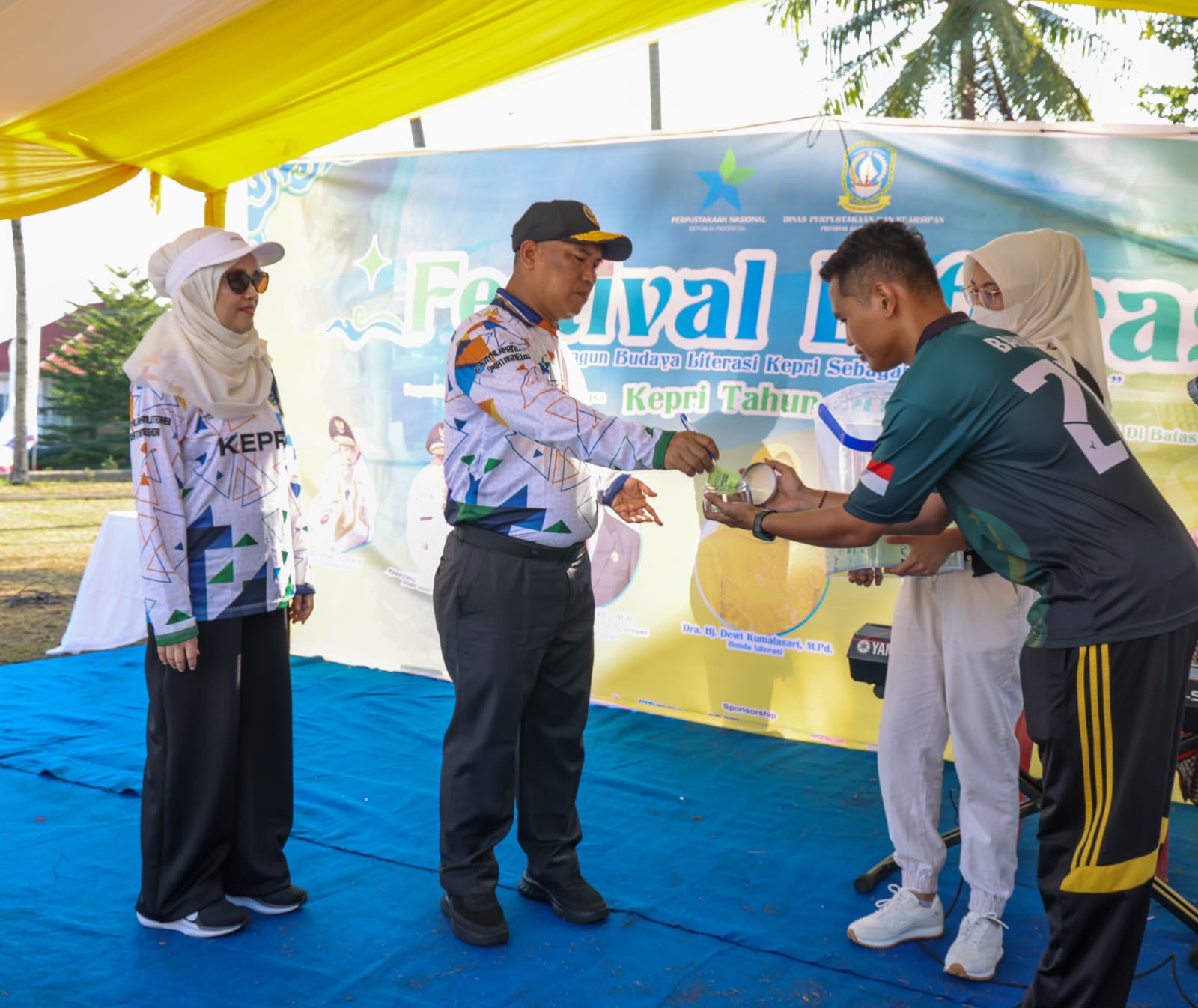 Wagub Nyanyang Ajak Jadikan Literasi Sebagai Gaya Hidup