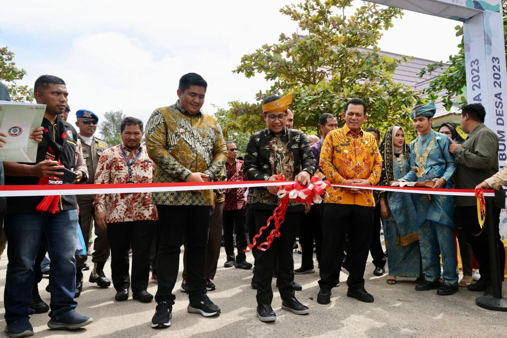 Dalam Sehari Gubernur Ansar Sambut Dua Pejabat Pusat, Mendes PDTT dan Anggota Komisi IX DPR RI