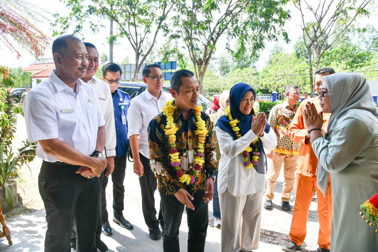 Wamen Dikdasmen RI Fajar Riza Tinjau Langsung Posko Verifikasi SPMB di Batam