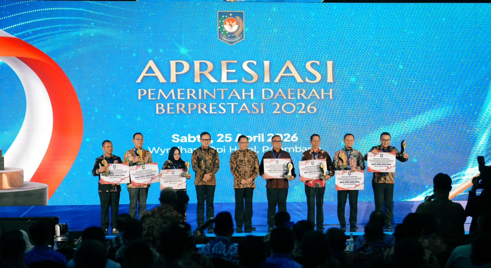 Pemprov Kepulauan Riau Raih Penghargaan Terbaik 1 Penanggulangan Kemiskinan dan Stunting tingkat Nasional